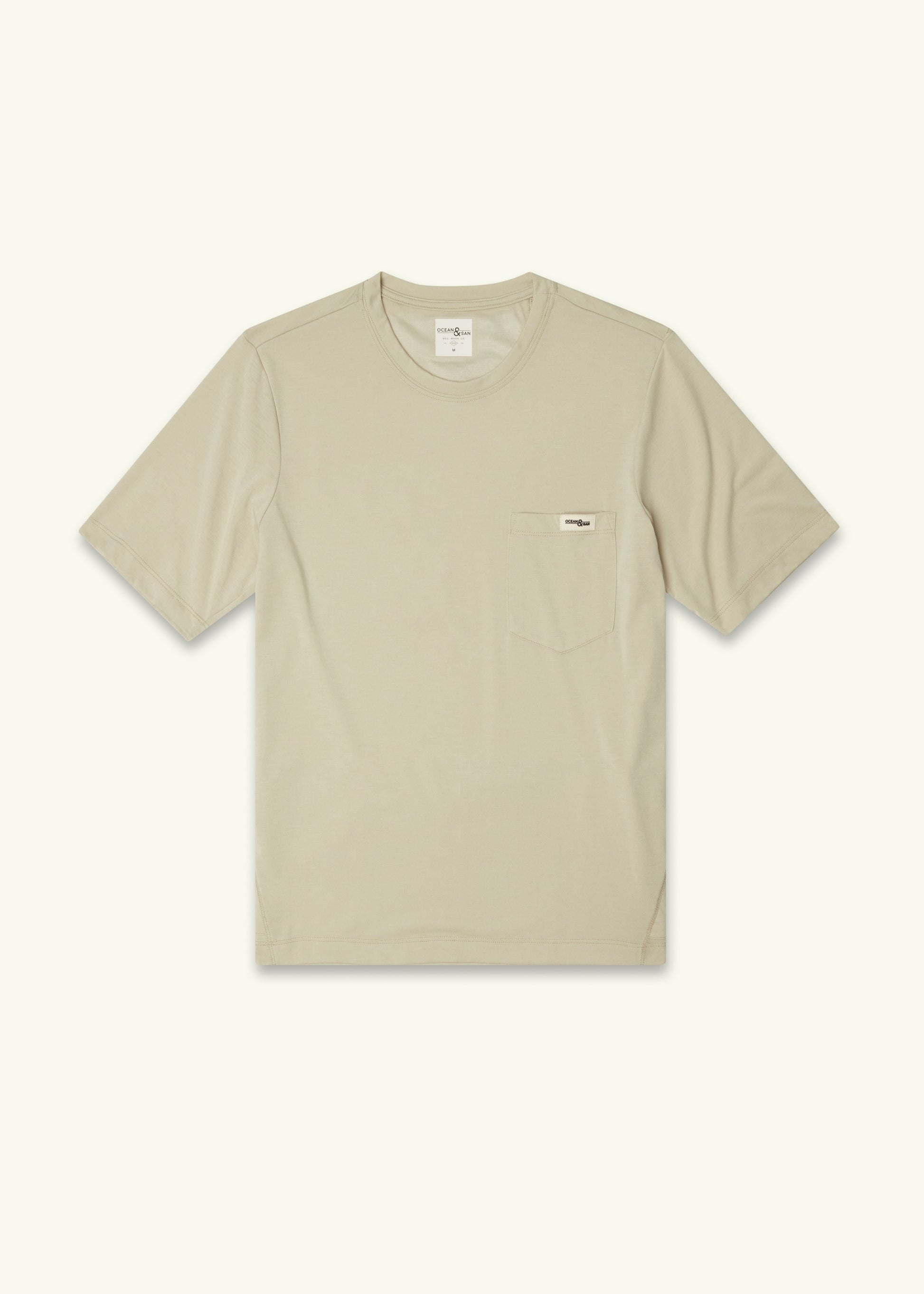 casual cycling shirt with pockets, eucalyptus color, front of shirt, casual cycling shirt, cycling tee shirt, cycling jersey, casual cycling jersey, casual jersey