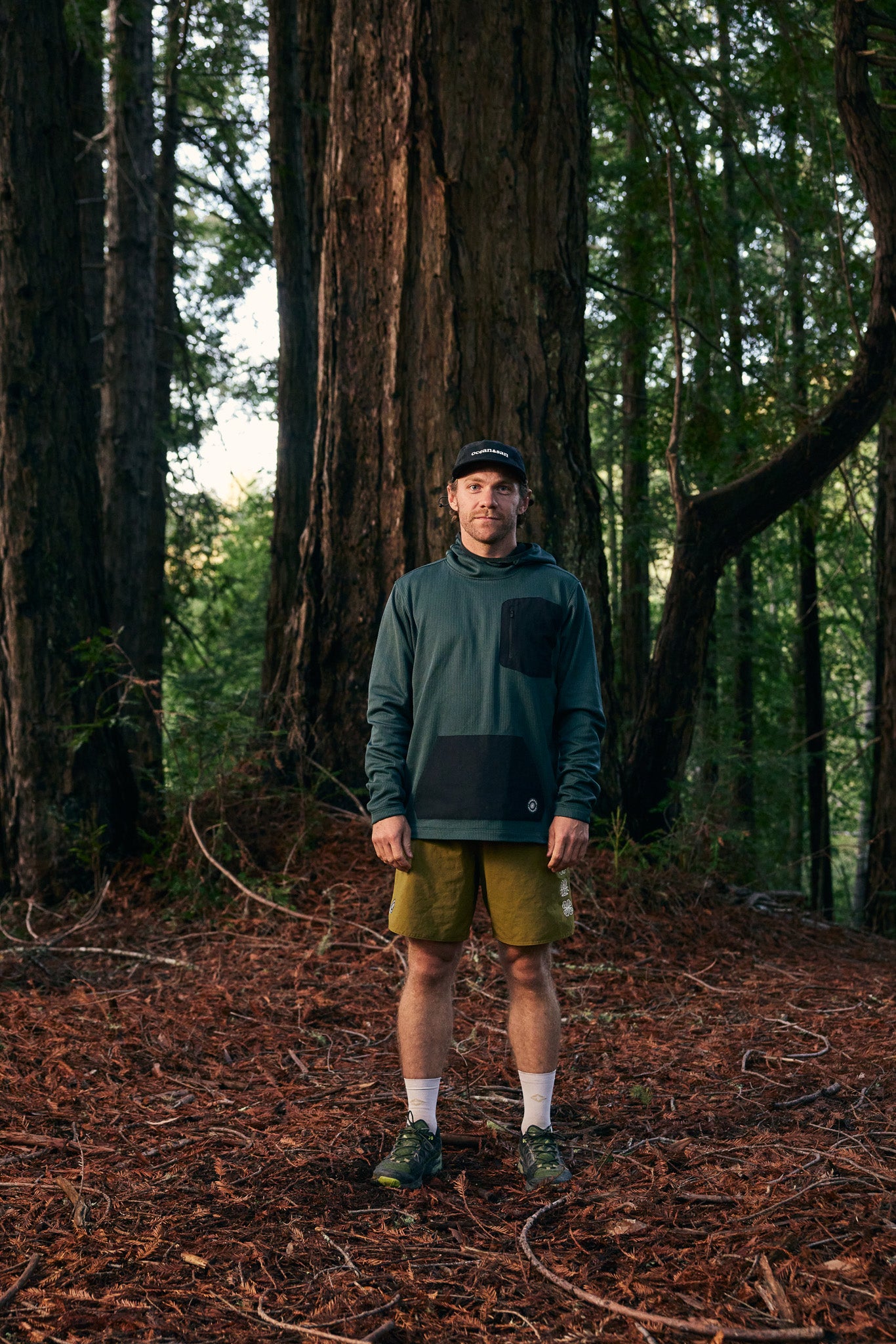 ThermaGrid Hooded Midlayer - Black - Ocean and San